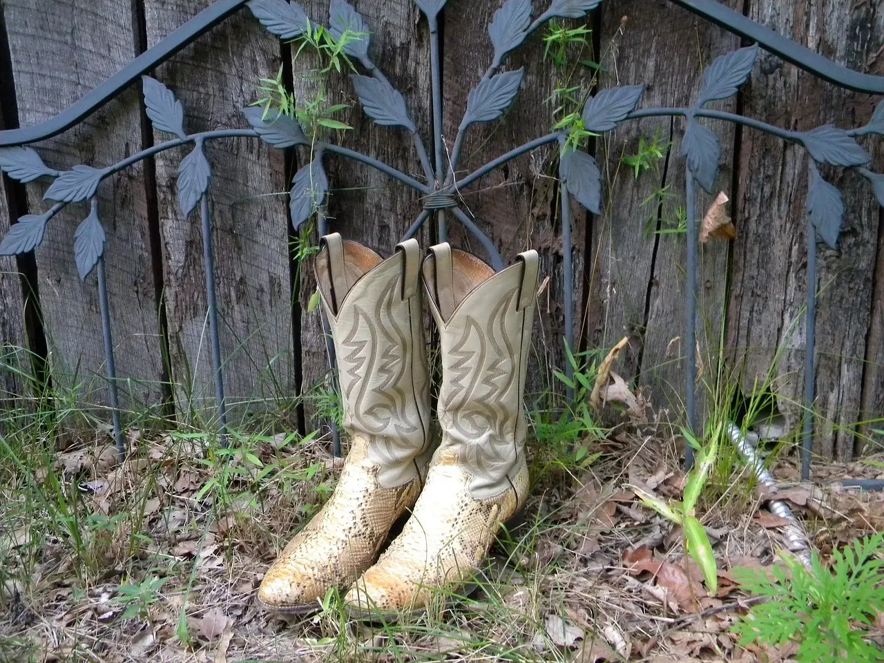 Sådan styler du cowboystøvler til kontoret